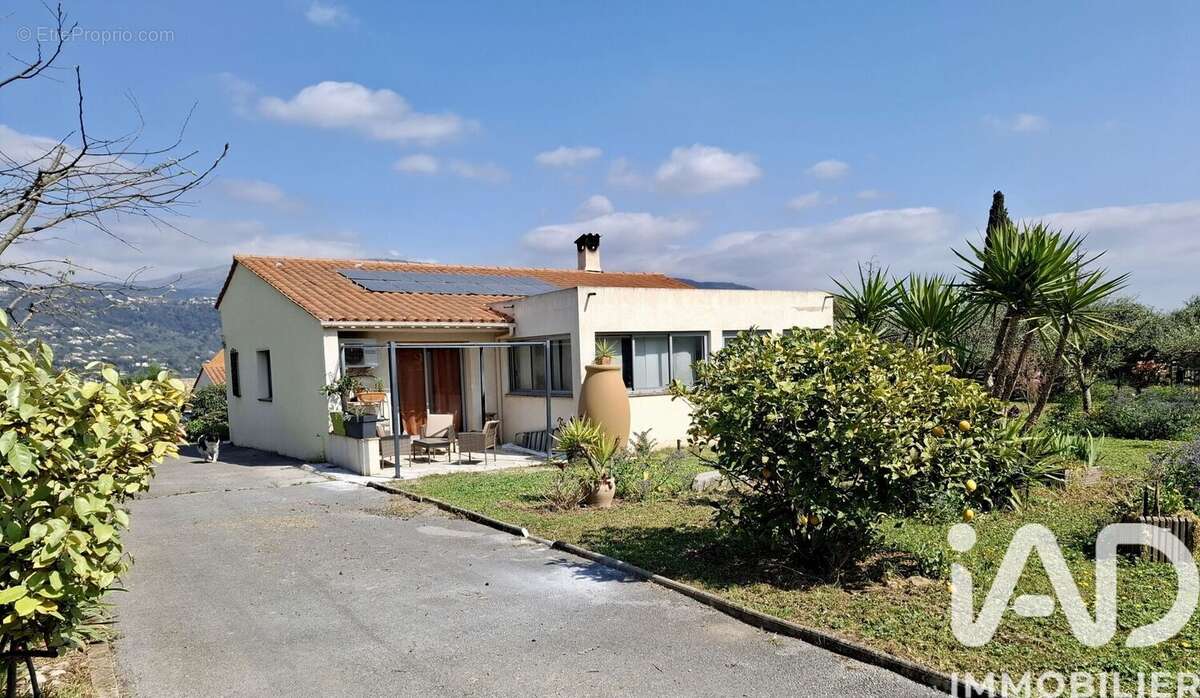 Photo 2 - Maison à PEYMEINADE