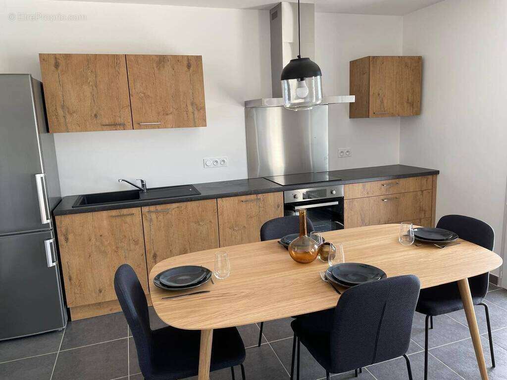 Appartement à VERSONNEX