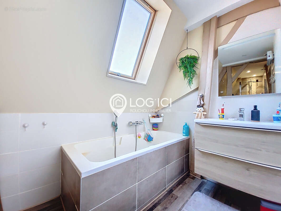 Maison à LEMBEYE