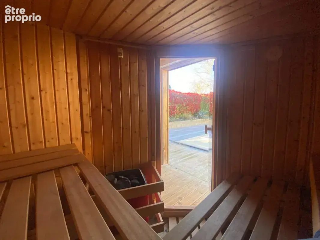 Maison familiale 4 chambres, avec piscine, dépendance, et vue dégagée - photo 15