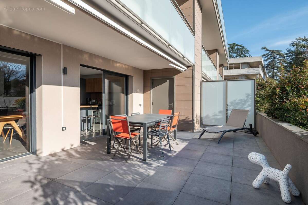 Appartement à CORENC