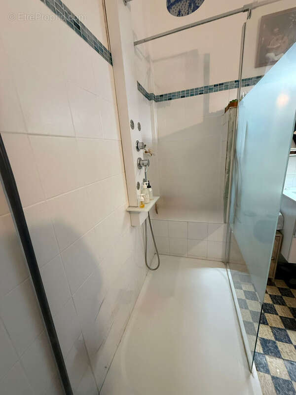 Appartement à LAURENS