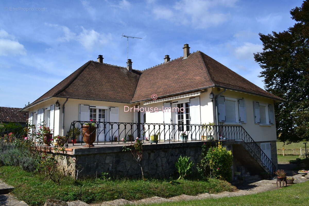 Maison à NEUILLY-EN-DUN