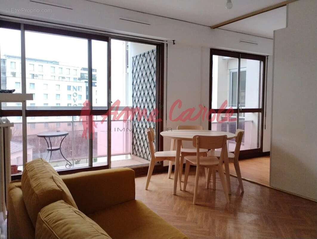 Appartement à PARIS-15E