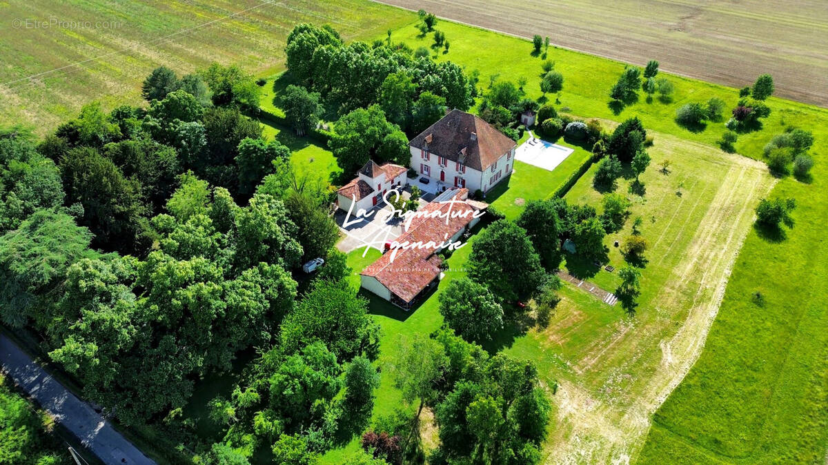 Maison à MONTESQUIEU