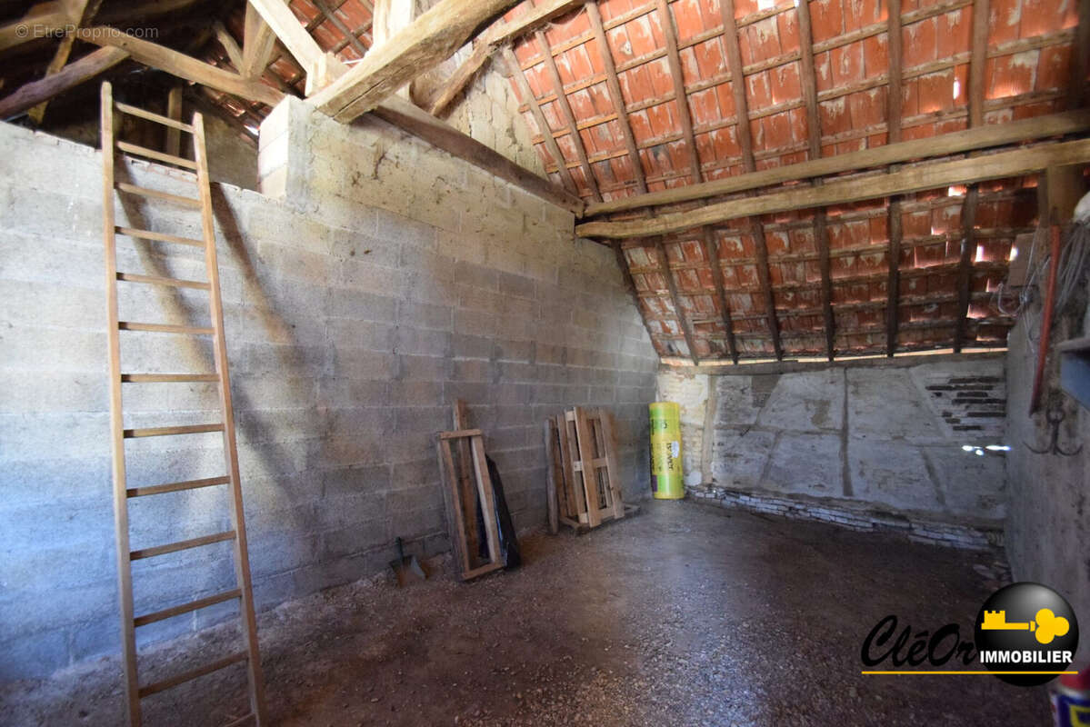 Maison à FRONTENARD