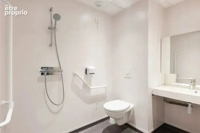 Investissement locatif  saint-étienne  résidence ehpad villa janin  7.65% de rentabilité - photo 3