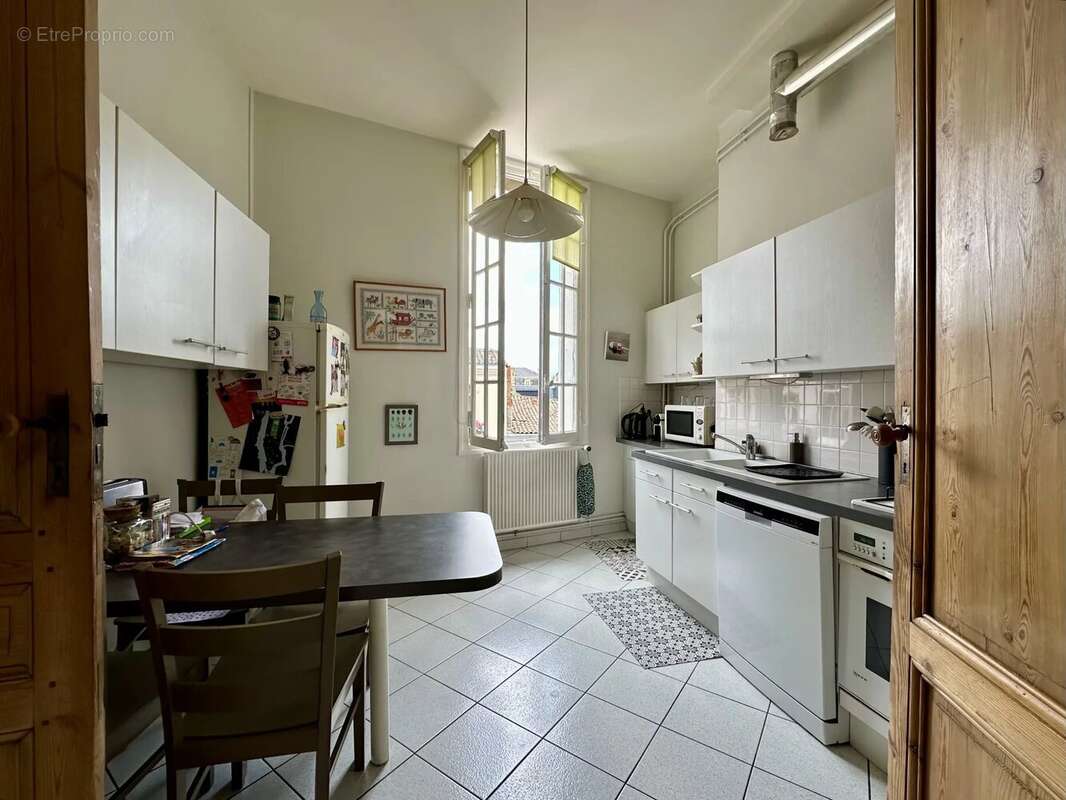 Appartement à BORDEAUX