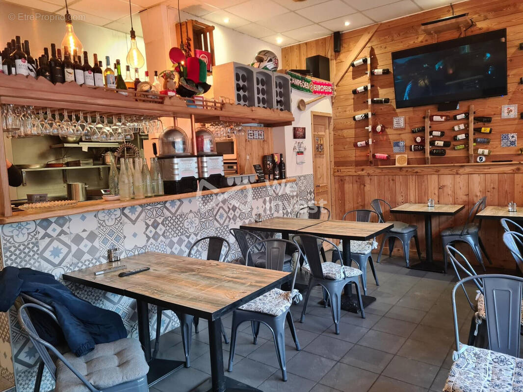 Salle intérieure - Autre à BRIANCON