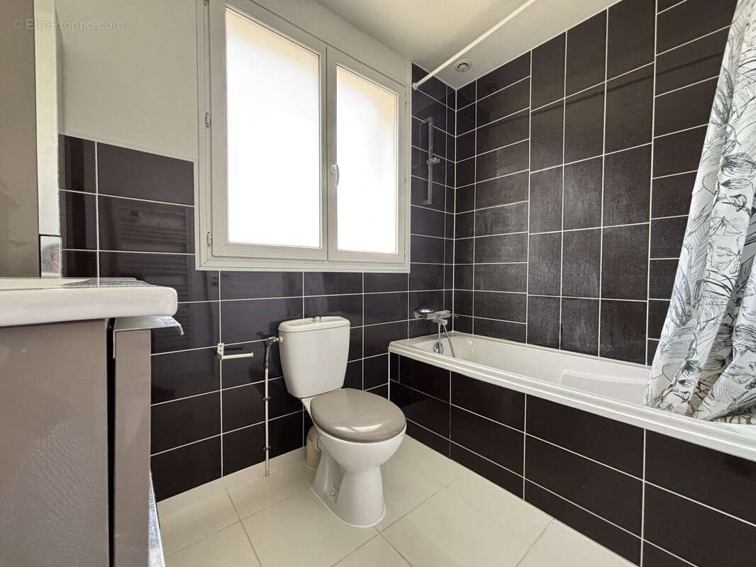 Maison 83 m² à Saint-Germain-Les-Corbeil  - photo 8