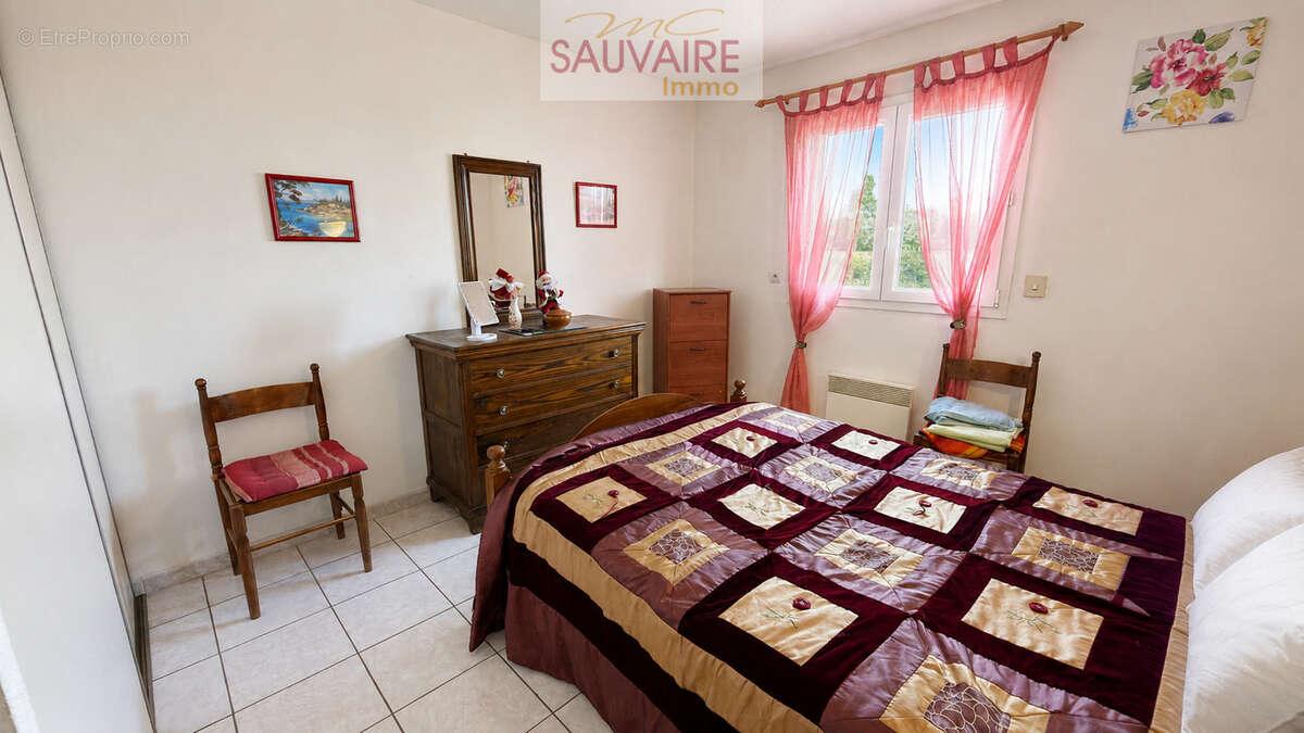Villa de plain-pied, 3 chambres, avec beau terrain. - photo 7