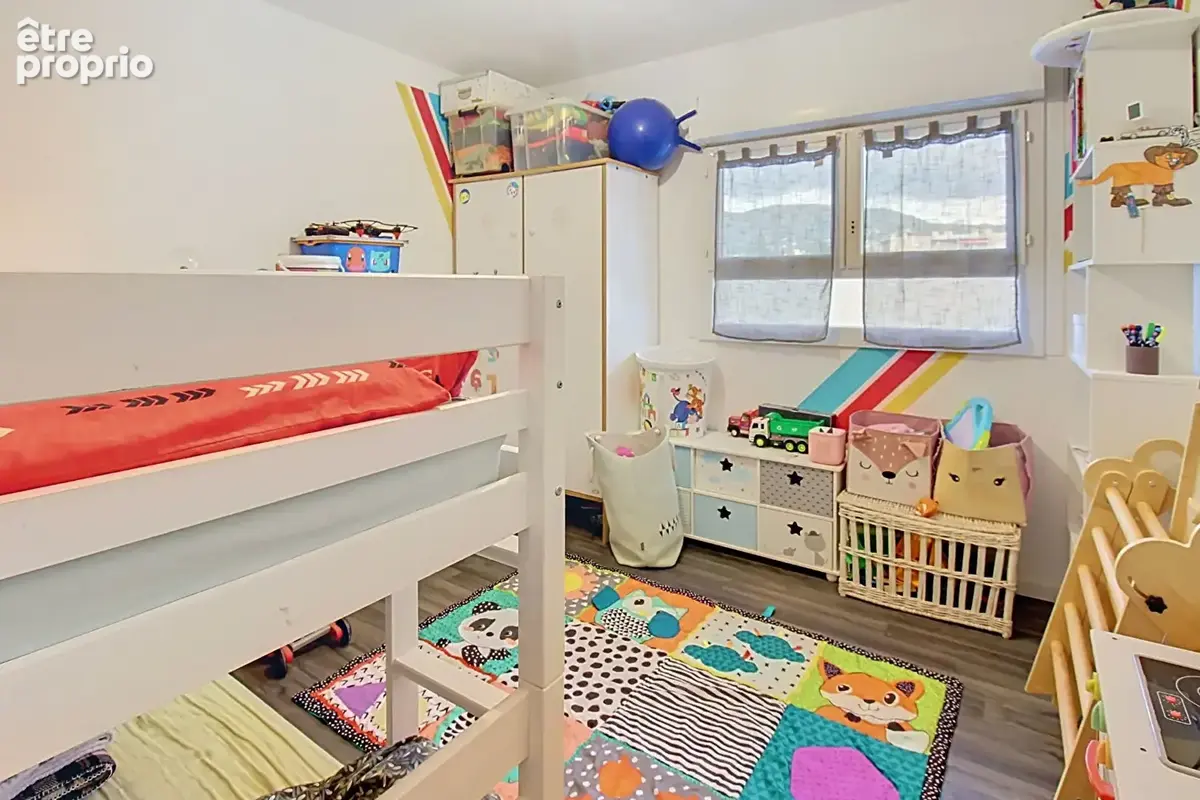 A VENDRE en EXCLUSIVITE Appartement DRAGUIGNAN T3 66,4 m2 - Résidence sécurisée - Balcon - Lumineux - Parking - photo 5
