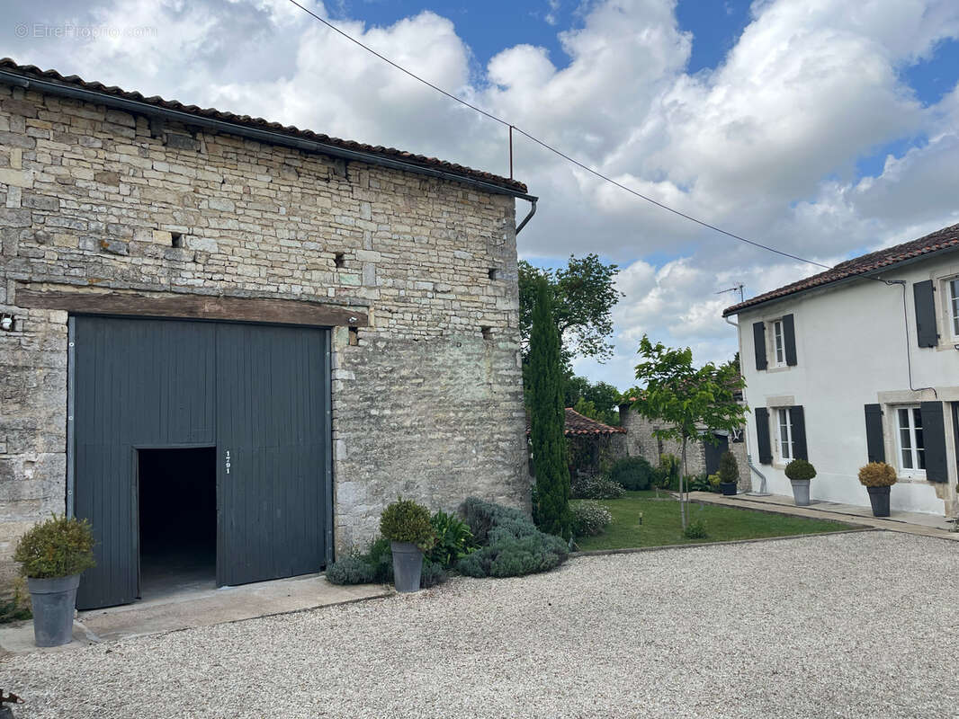Maison à MANSLE
