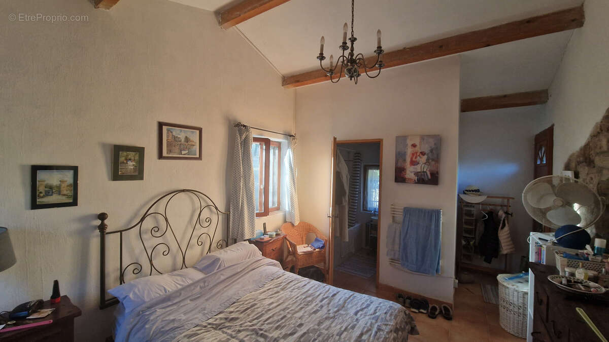 Maison à SAINT-PRIVAT