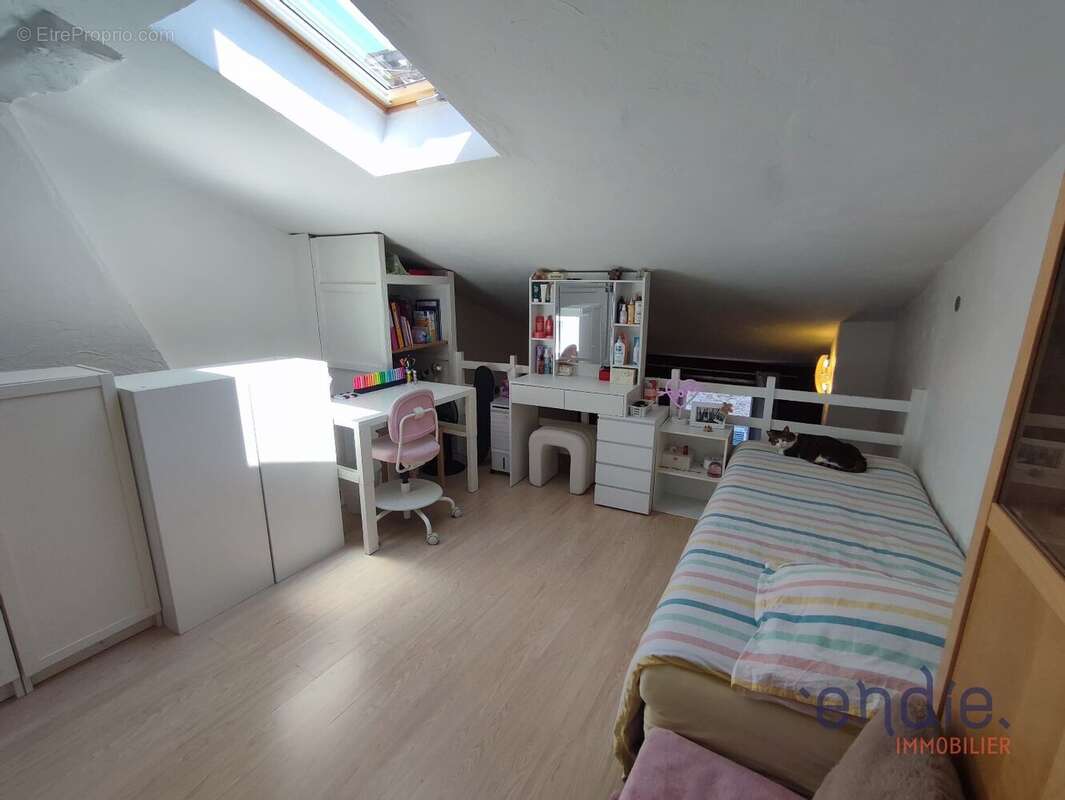 Appartement à LORGUES