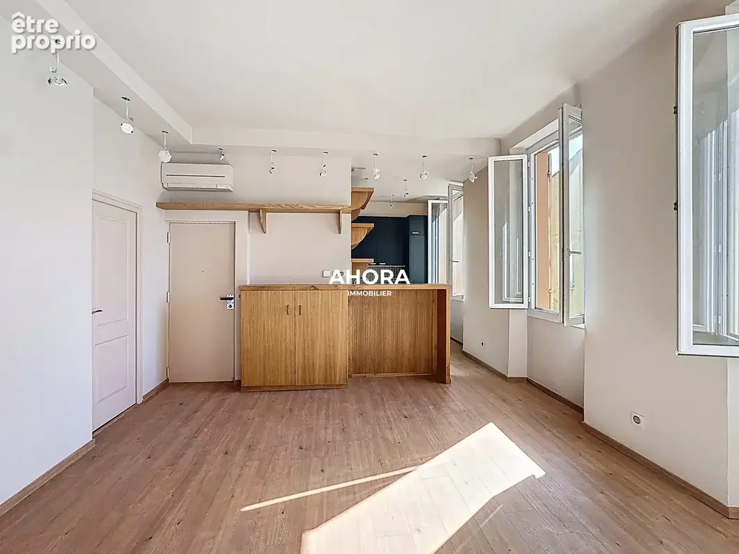 Appartement 58 m² à Marseille-6e  - photo 4
