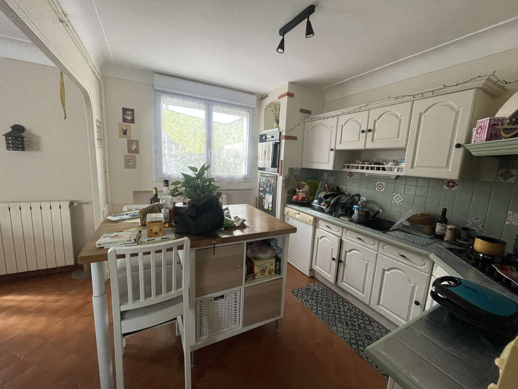 Maison à LAMARQUE-PONTACQ