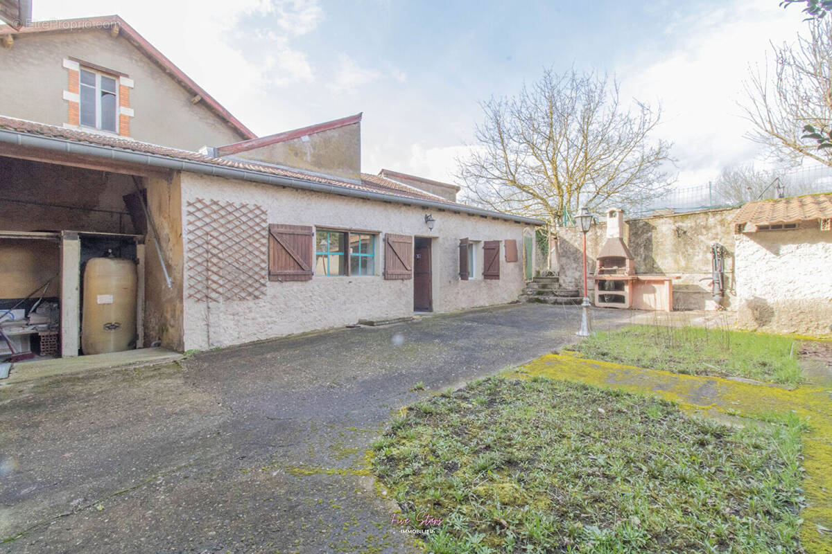 Maison à LANDRES