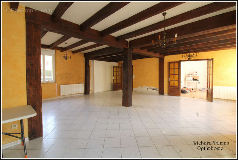 Maison à LE MESNIL-SUR-OGER