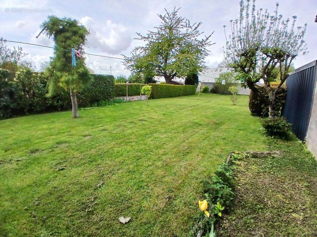 Maison à NEUVILLE-SAINT-REMY