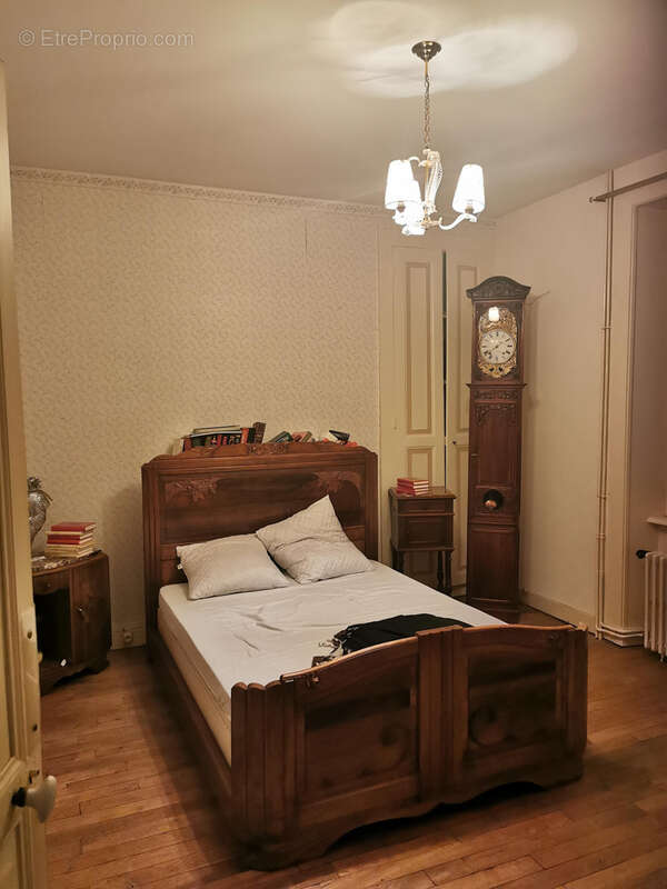 Maison à CHATEAU-CHERVIX