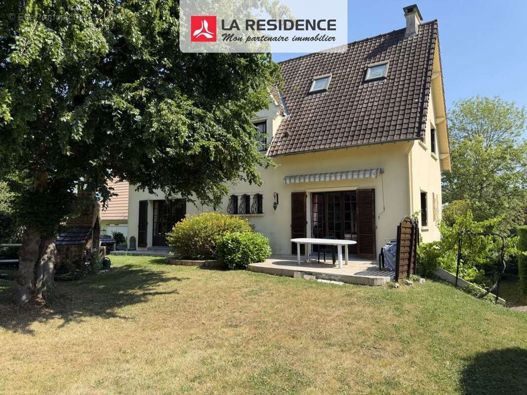 Maison à L'ETANG-LA-VILLE