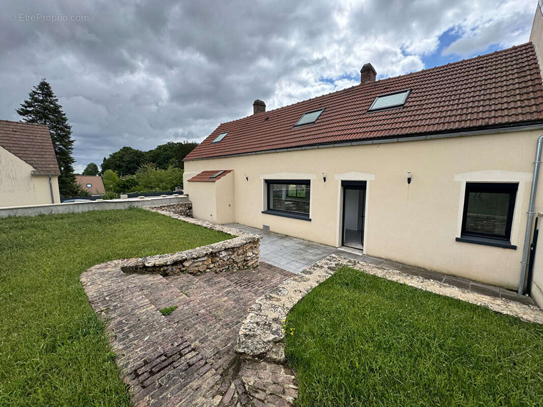 Maison à MONTFORT-L'AMAURY