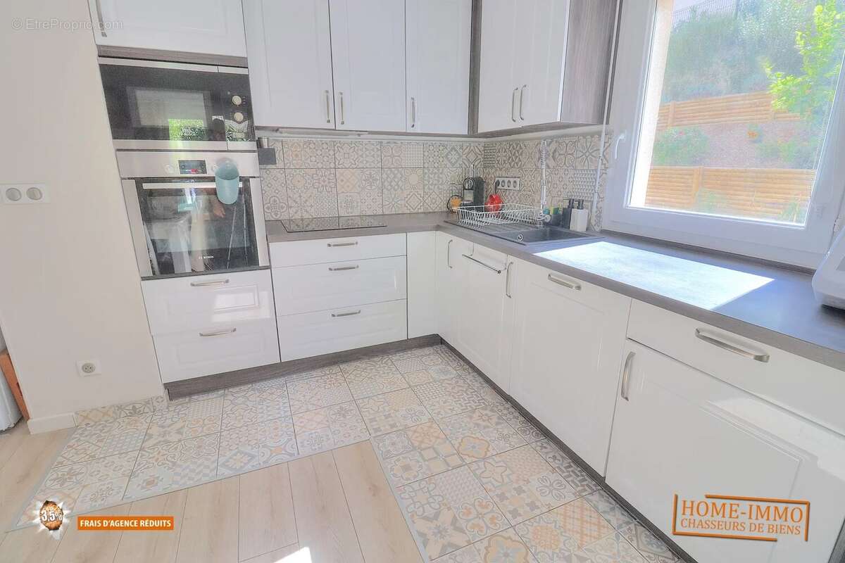 Appartement à VILLENEUVE-LOUBET