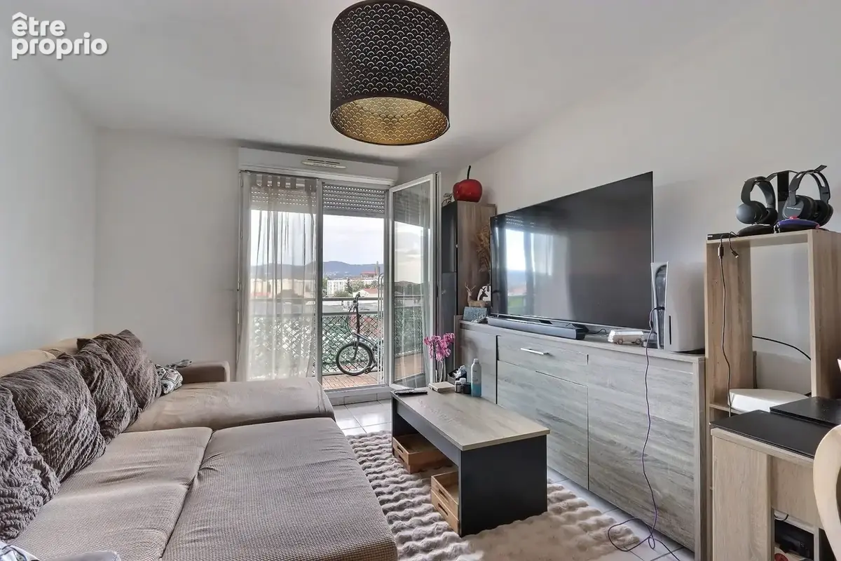 Appartement 2 pièces 41 m² à vendre à Clermont-Ferrand (63100) - photo 2