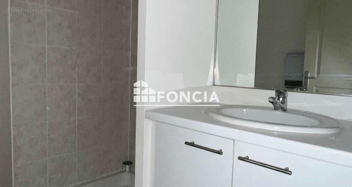 Appartement à LE PONTET