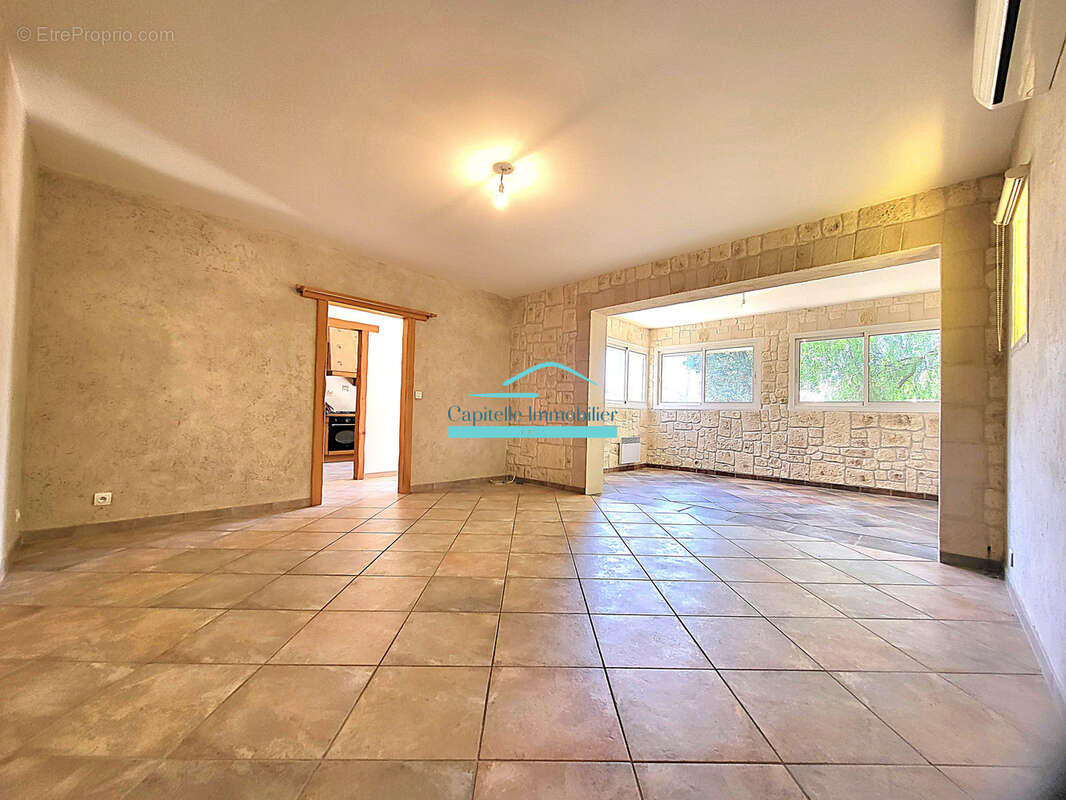 Mireval (hérault) , Villa T4 plain pied sur 692m2 de terrain avec piscine - photo 3