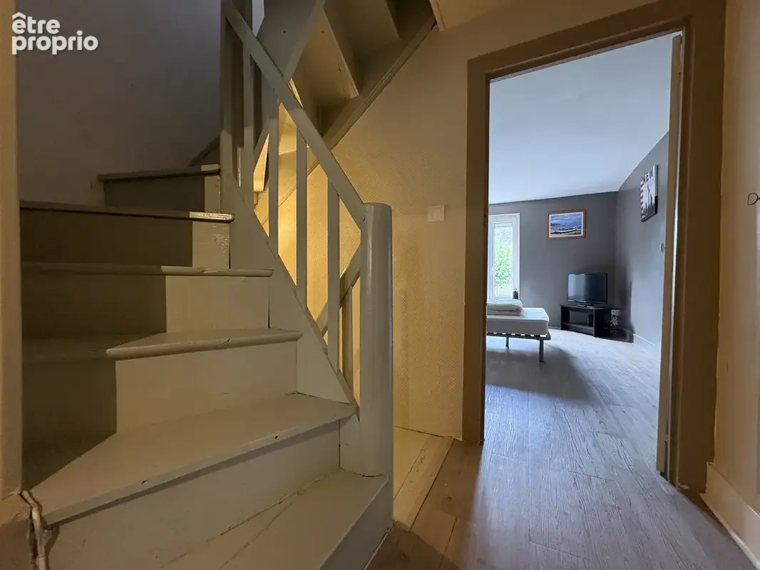 Maison de ville dans un bourg tous commerces - photo 8