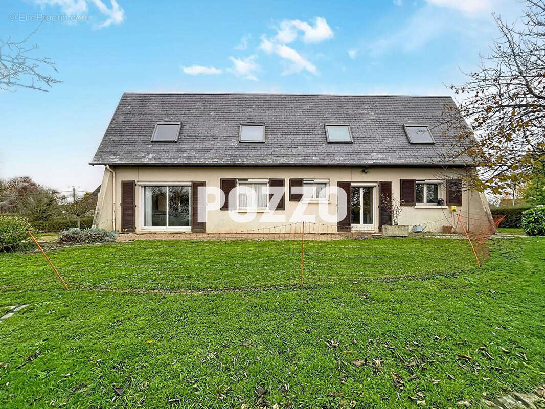 Maison à SAINT-PIERRE-SUR-DIVES