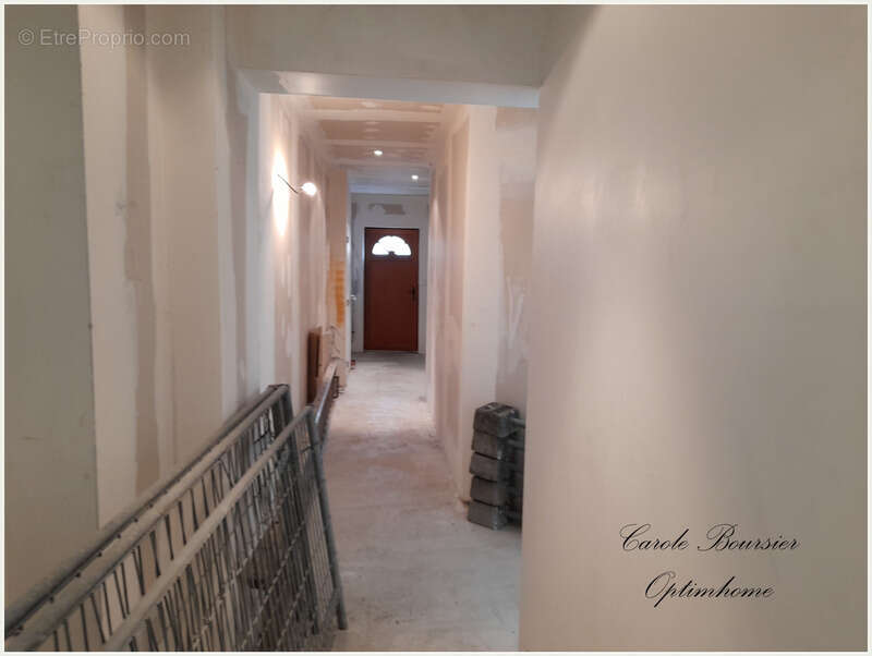 Appartement à LA NEUVEVILLE-SOUS-CHATENOIS