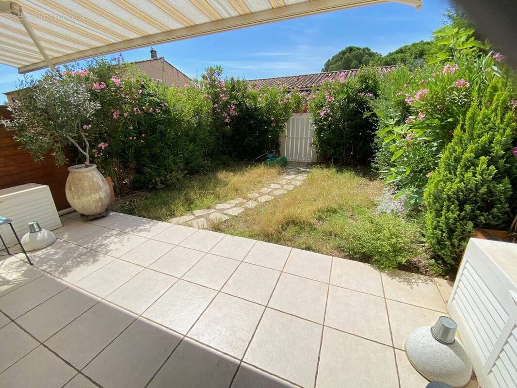 Appartement à LA LONDE-LES-MAURES