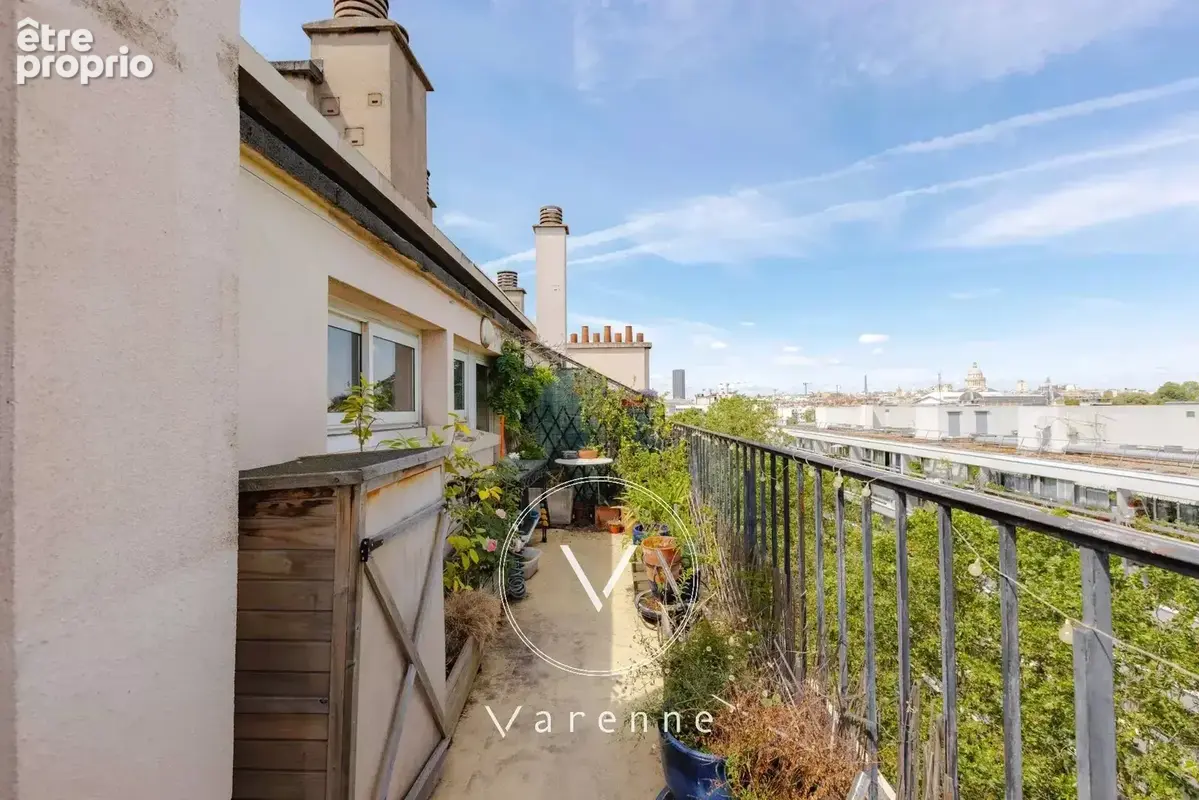A vendre - Paris 5 - 75005 - 45 m² -  Appartement - Jardin des Plantes - Penthouse - Dernier étage avec terrasses et vues panora - photo 5
