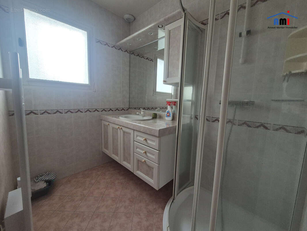 Maison à MOUTIERS-AU-PERCHE