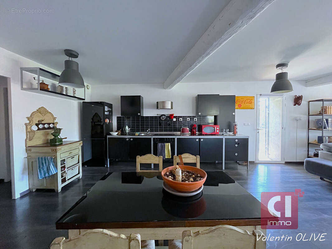 Appartement Rocbaron 4 pièces 95m2 avec parking privatif et terrasse. - photo 6
