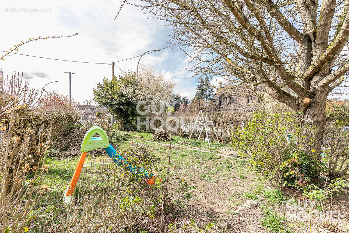 Maison à SAVIGNY-SUR-ORGE