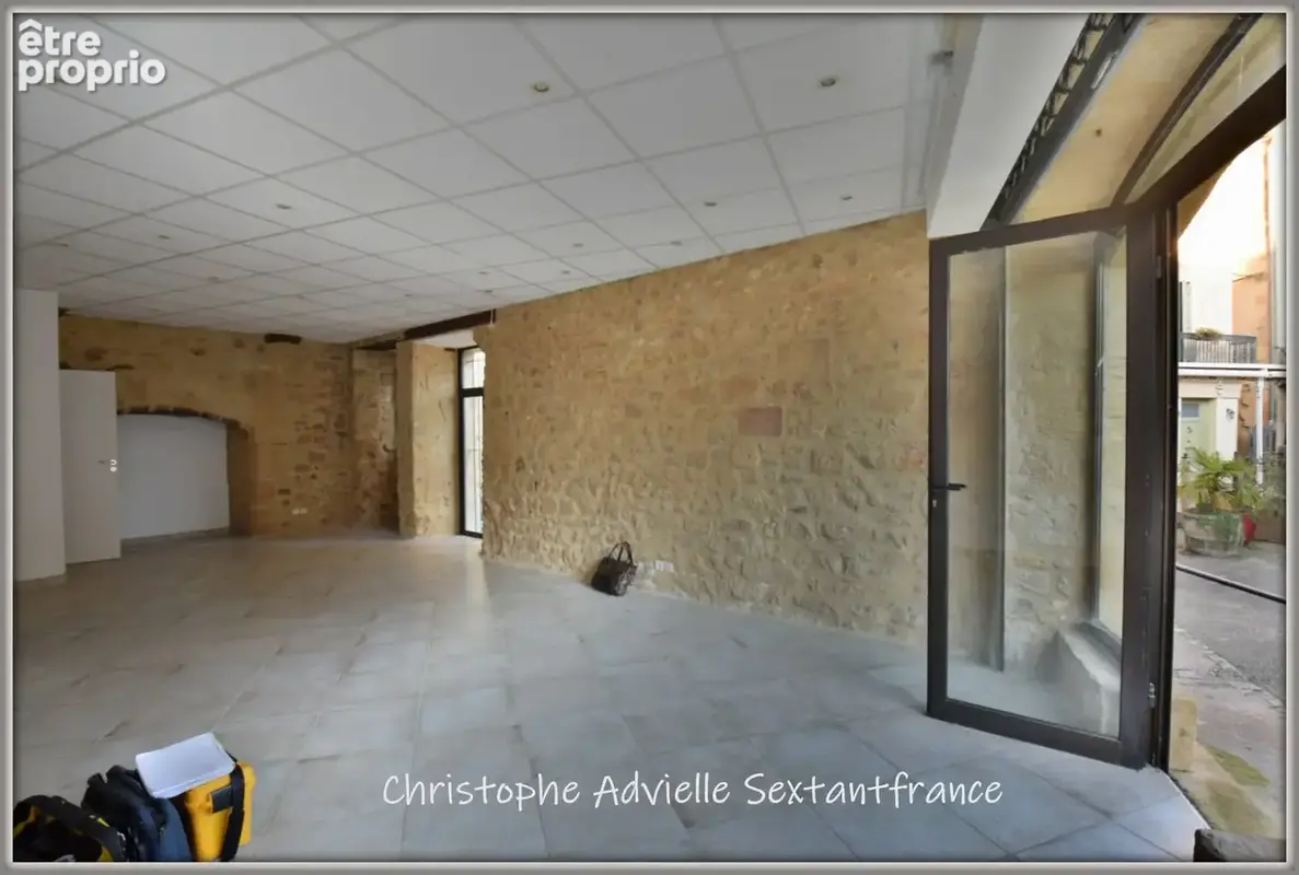 Au coeur de Belves, immeuble avec commerce au RDC, appartement à l'étage, cave et grenier - photo 5