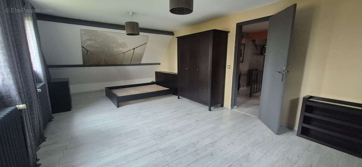 Maison à CREPY-EN-VALOIS