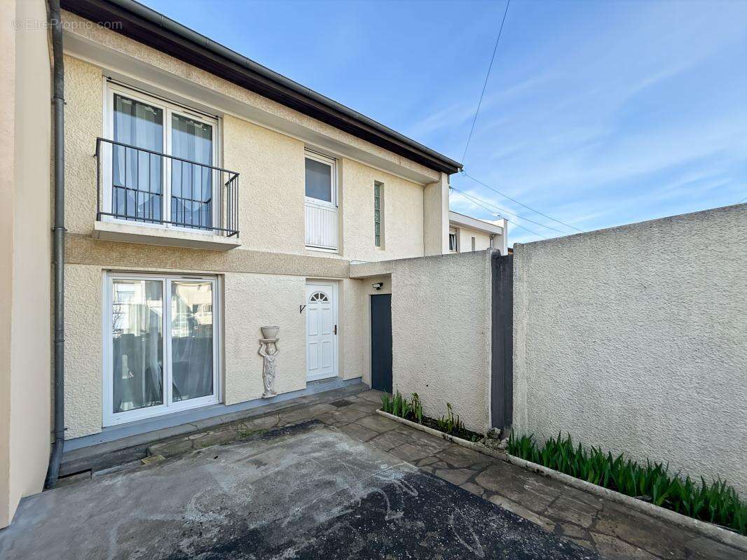Maison familiale rénovée - Saran, rue des Mésanges - photo 13