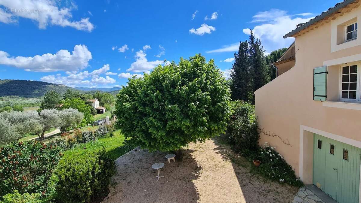 Maison à SAINT-SATURNIN-LES-APT
