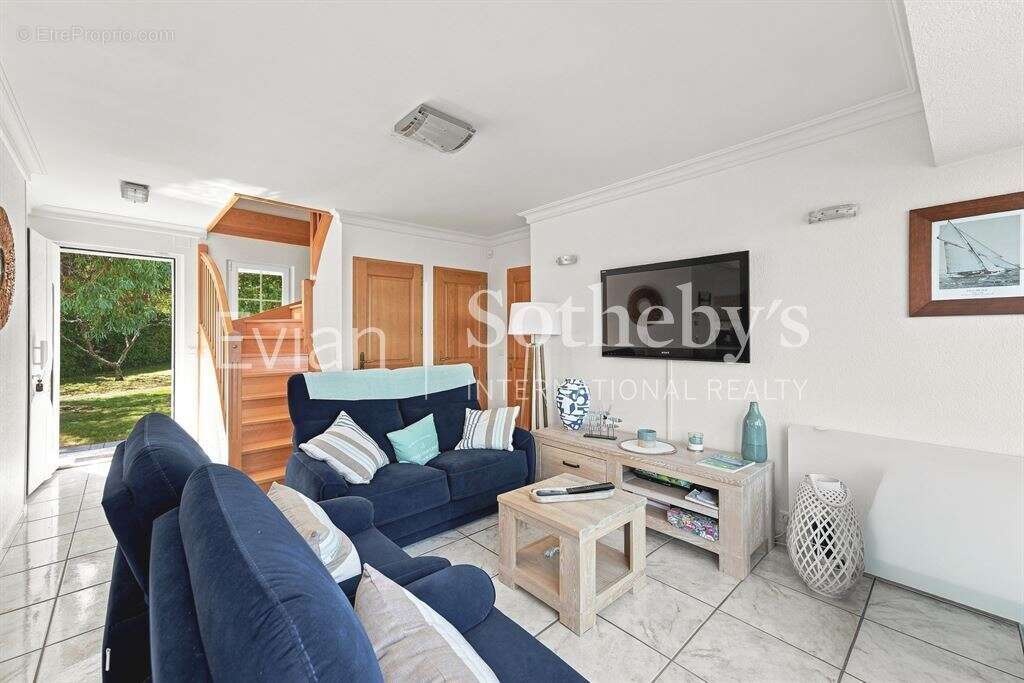 Villa pieds dans l’eau Anthy-sur-Léman - photo 12