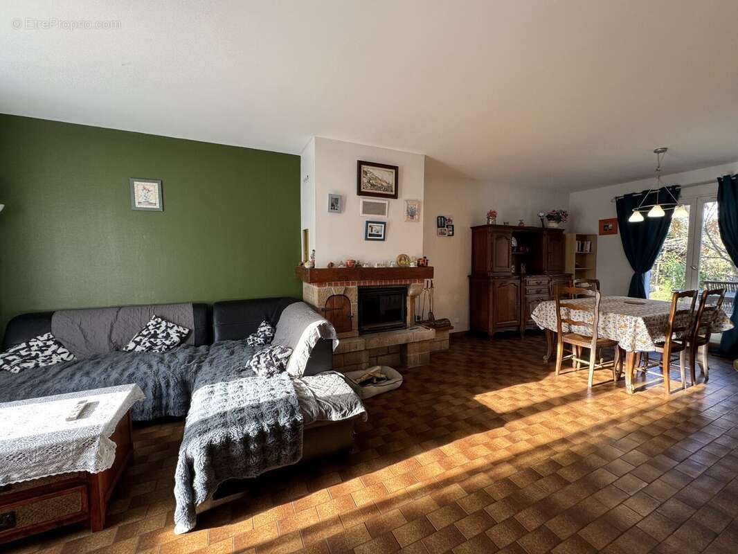 Maison à VAL-DE-REUIL