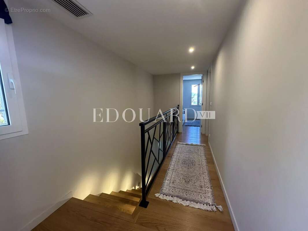 Maison à ROQUEBRUNE-CAP-MARTIN