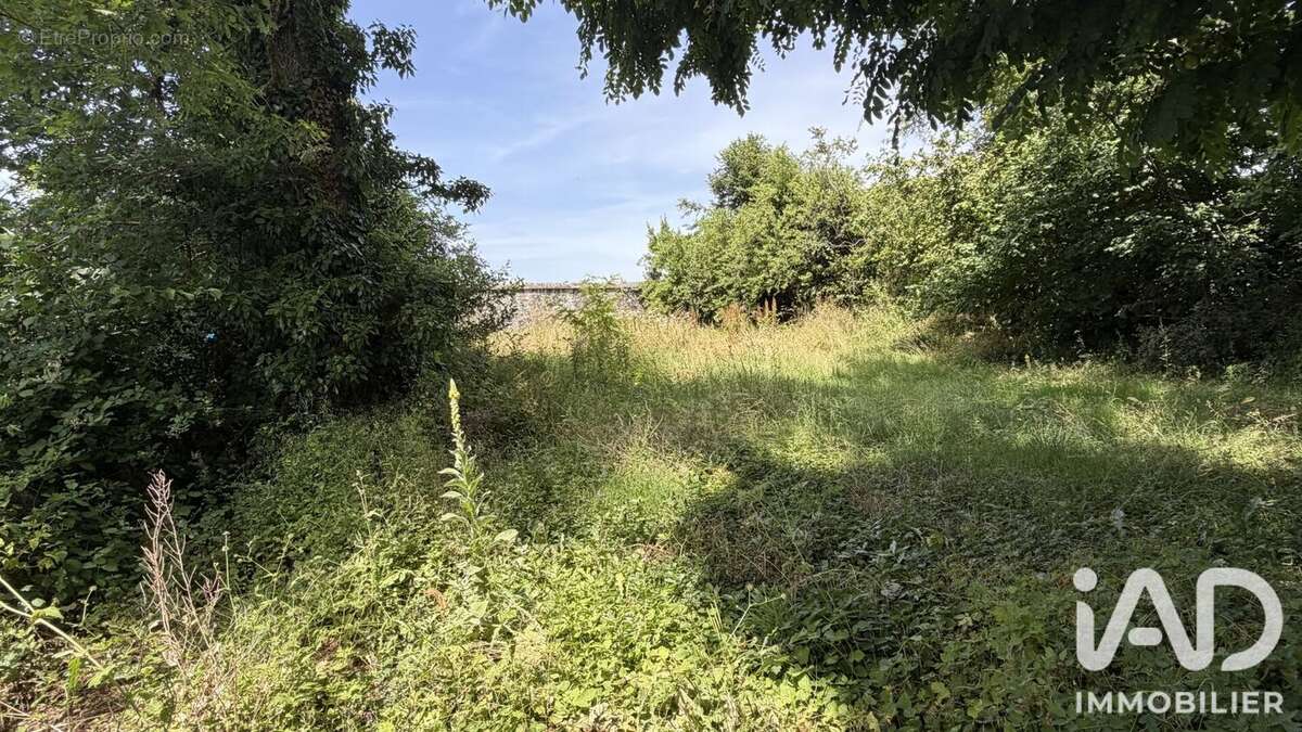 Maison 74 m² à Asprieres  - photo 6