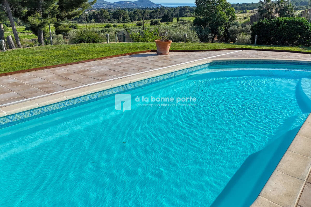 Maison à LA CADIERE-D'AZUR