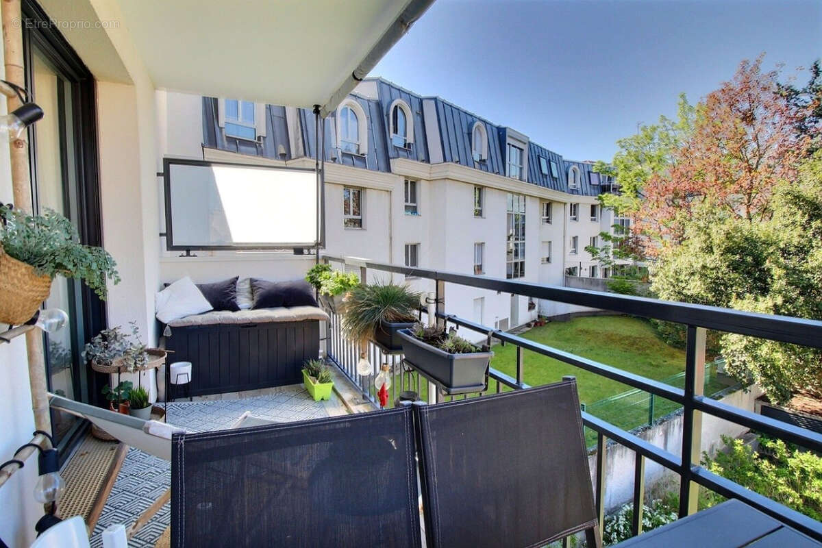 Appartement à ISSY-LES-MOULINEAUX