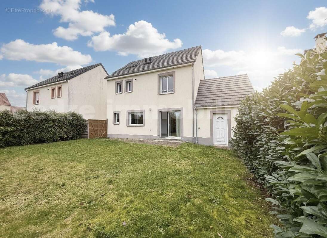 Gemini_Generated_Image_b3s922b3s922b3s9 - Maison à SAINT-DENIS-EN-VAL